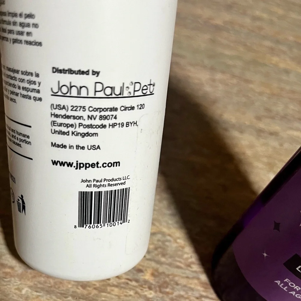New John Paul pet cleanse waterless shampoo for pets & Lavender Oatmeal spray